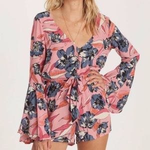 Billabong Sittin’ Pretty pink floral romper M